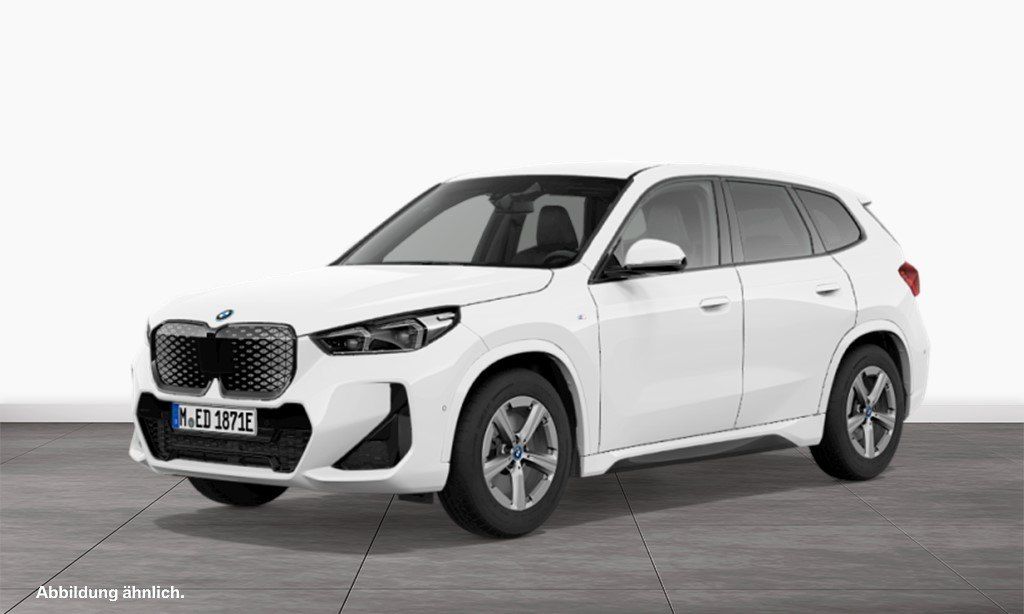 BMW iX1 2023