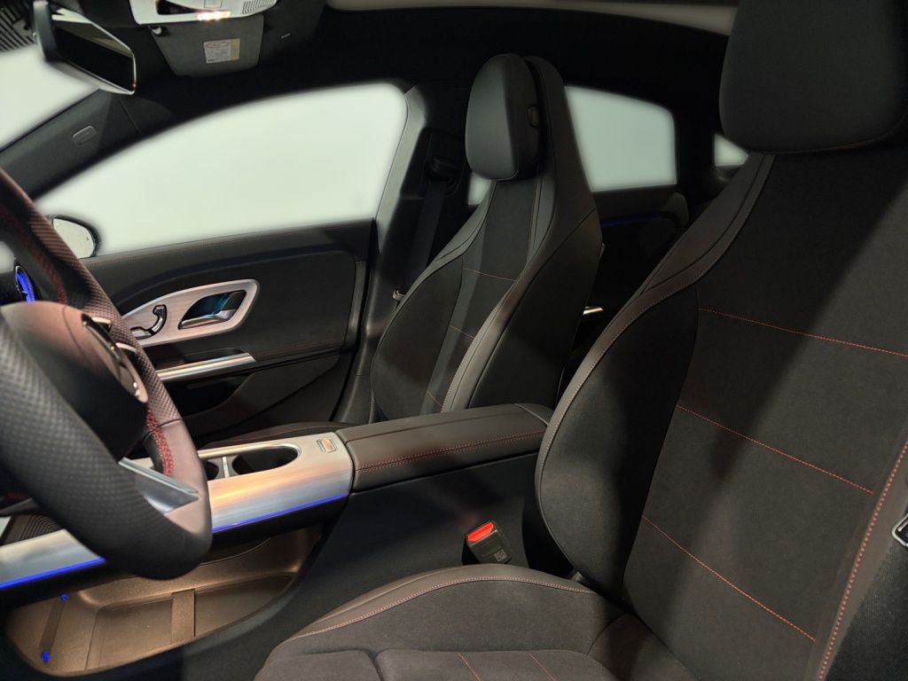 Mercedes-Benz CLA 350 2026