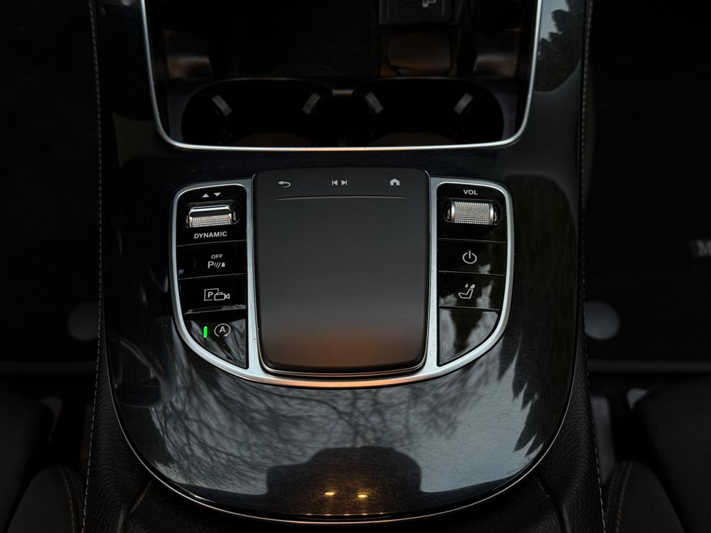 Mercedes-Benz E 220 2021