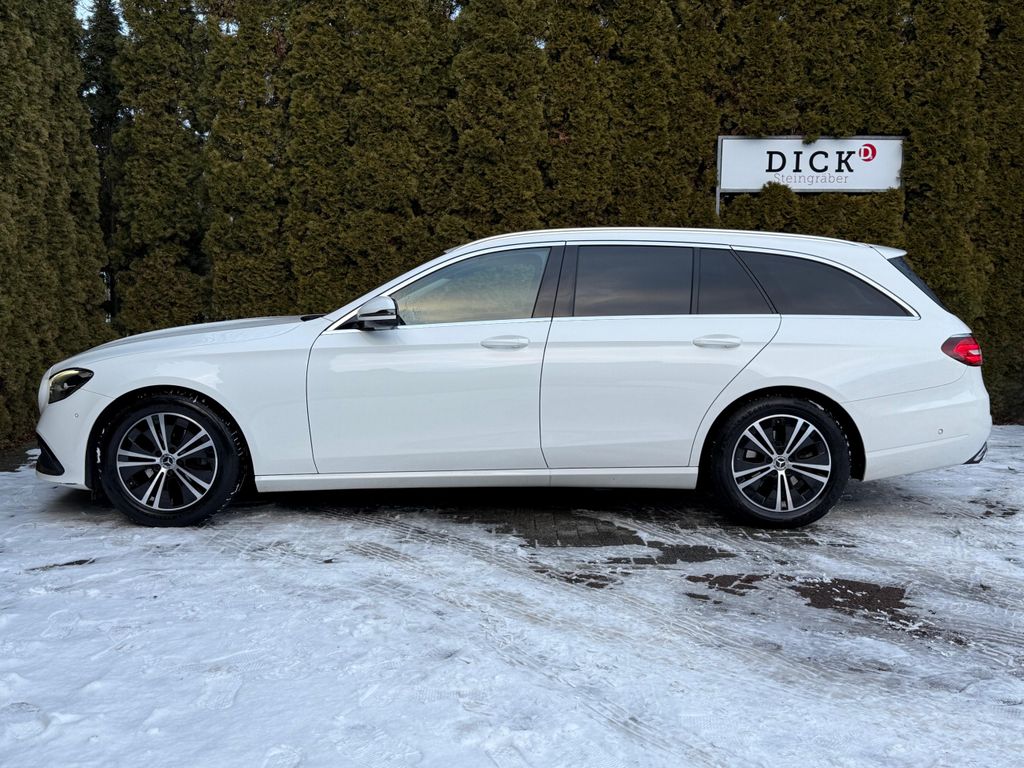 Mercedes-Benz E 220 2021
