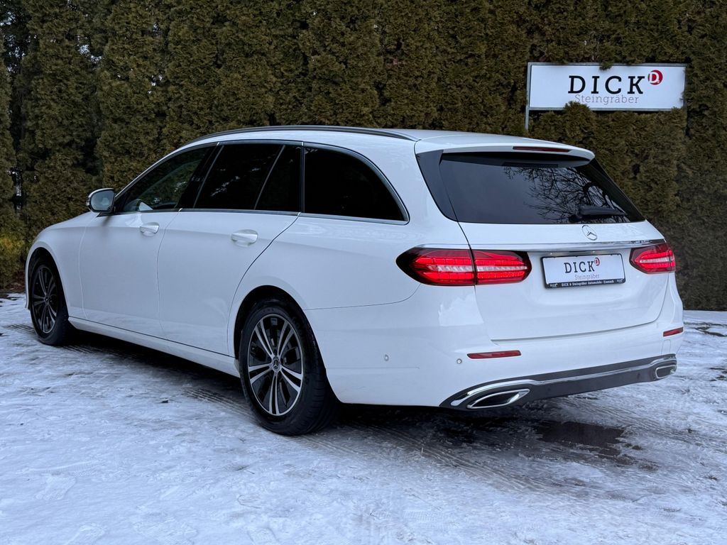 Mercedes-Benz E 220 2021