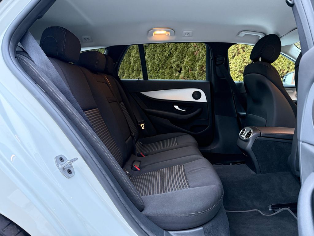 Mercedes-Benz E 220 2021