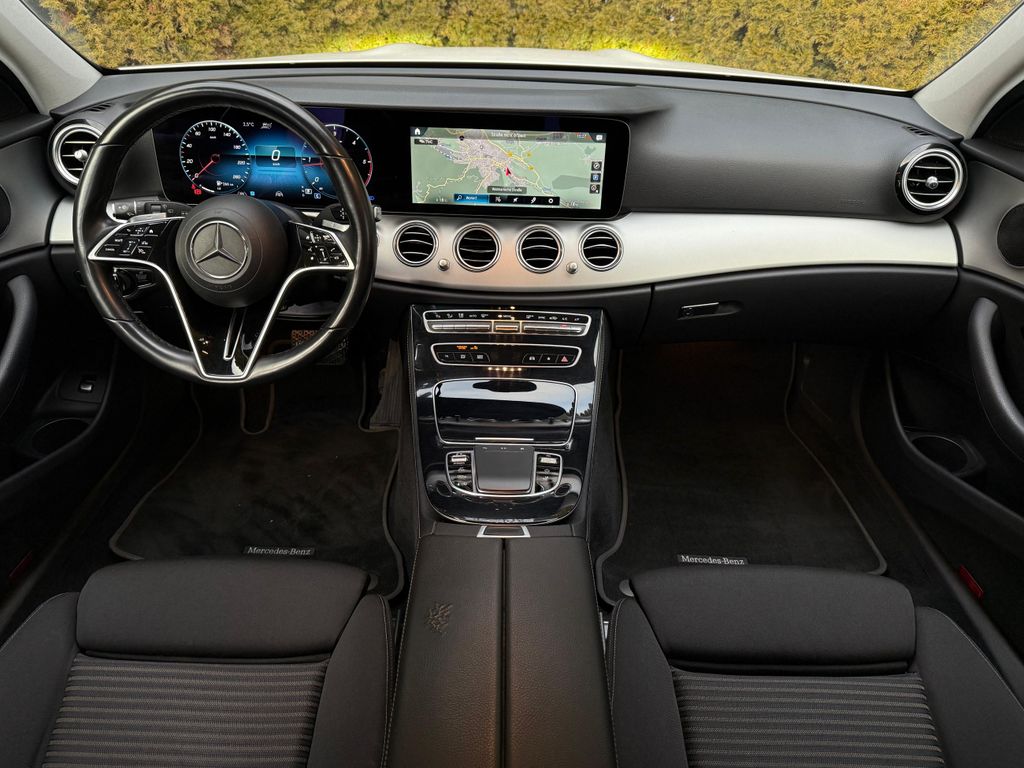 Mercedes-Benz E 220 2021