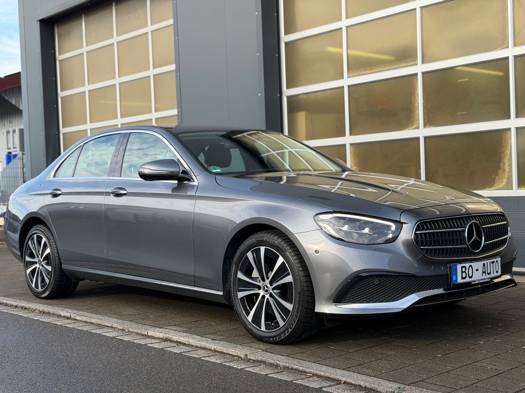 Mercedes-Benz E 300 2022