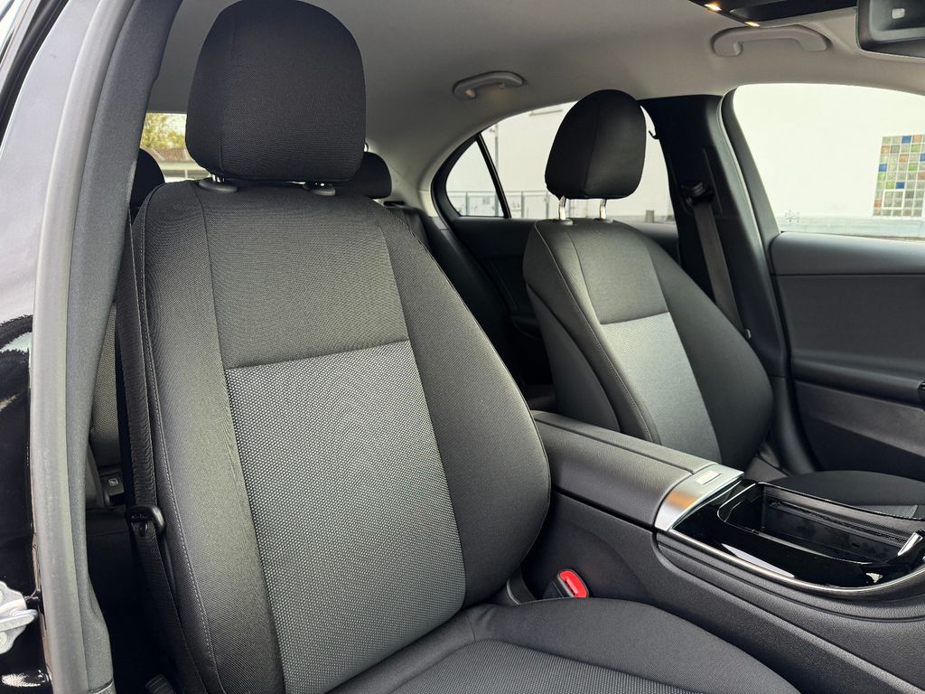 Mercedes-Benz C 200 2023