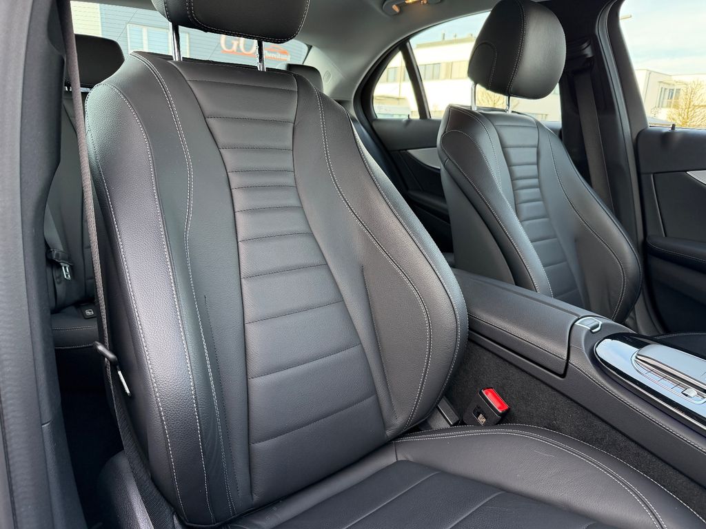Mercedes-Benz E 300 2022
