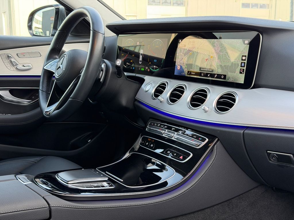 Mercedes-Benz E 300 2022