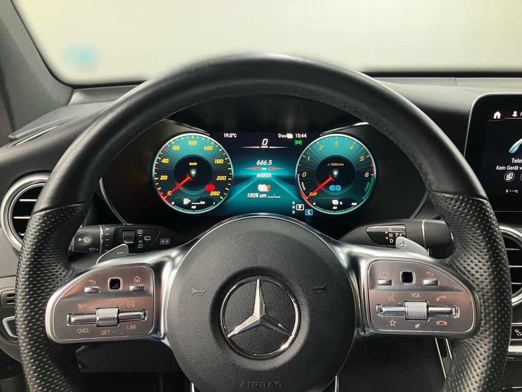 Mercedes-Benz GLC 300 2021