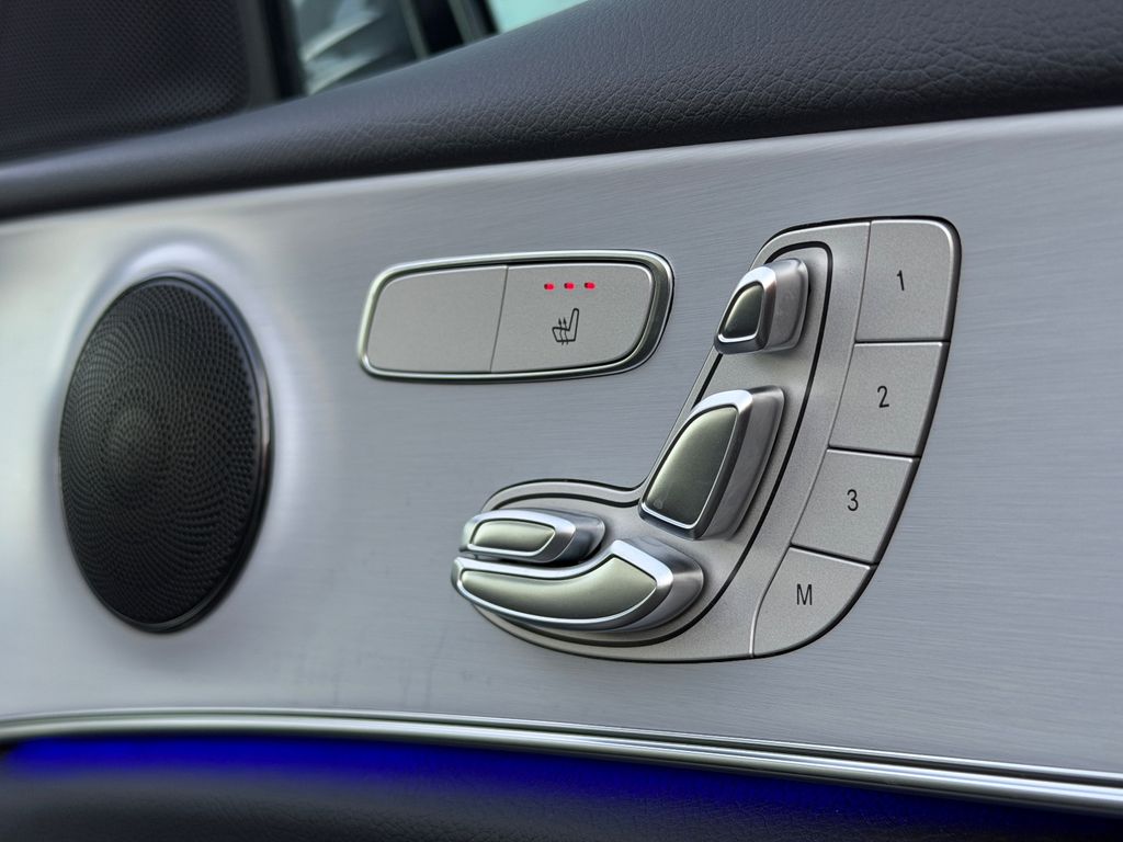 Mercedes-Benz E 300 2022