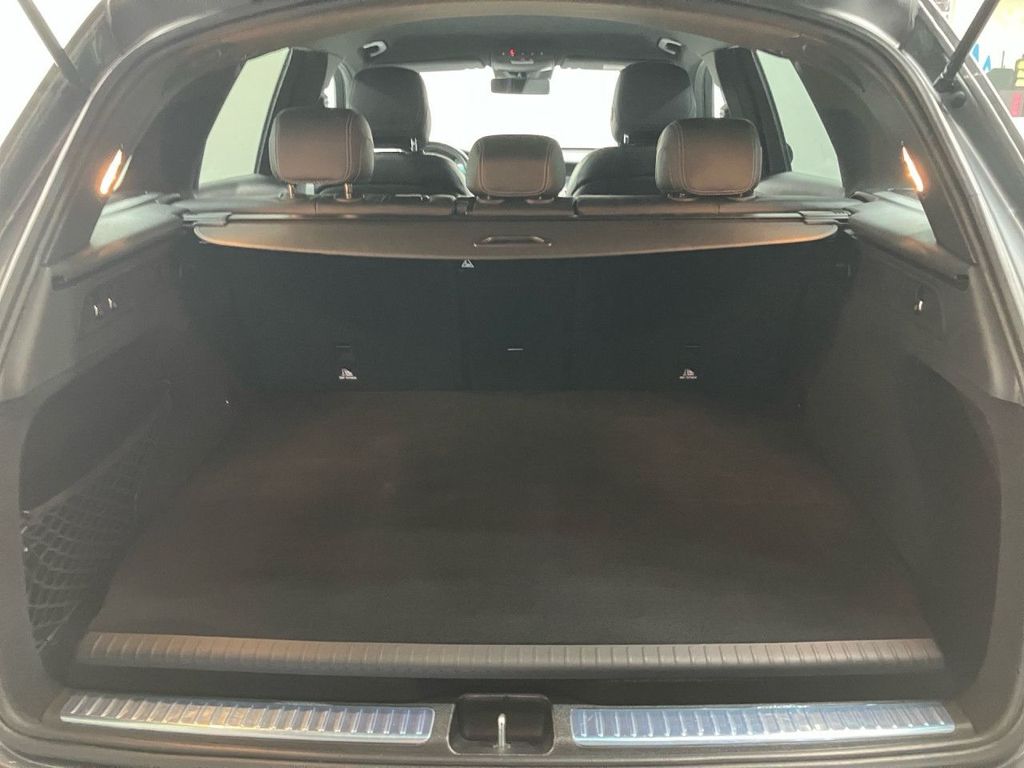 Mercedes-Benz GLC 300 2021