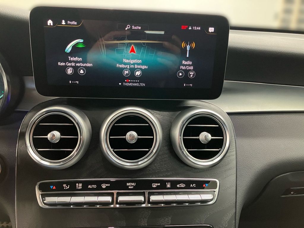 Mercedes-Benz GLC 300 2021