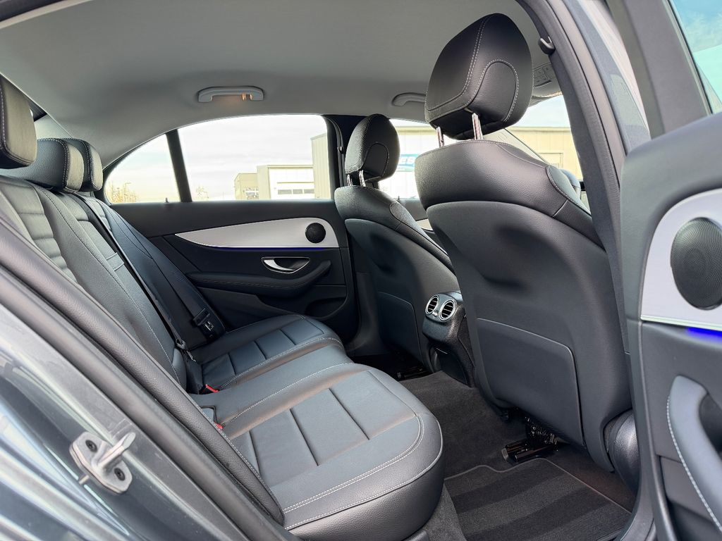 Mercedes-Benz E 300 2022