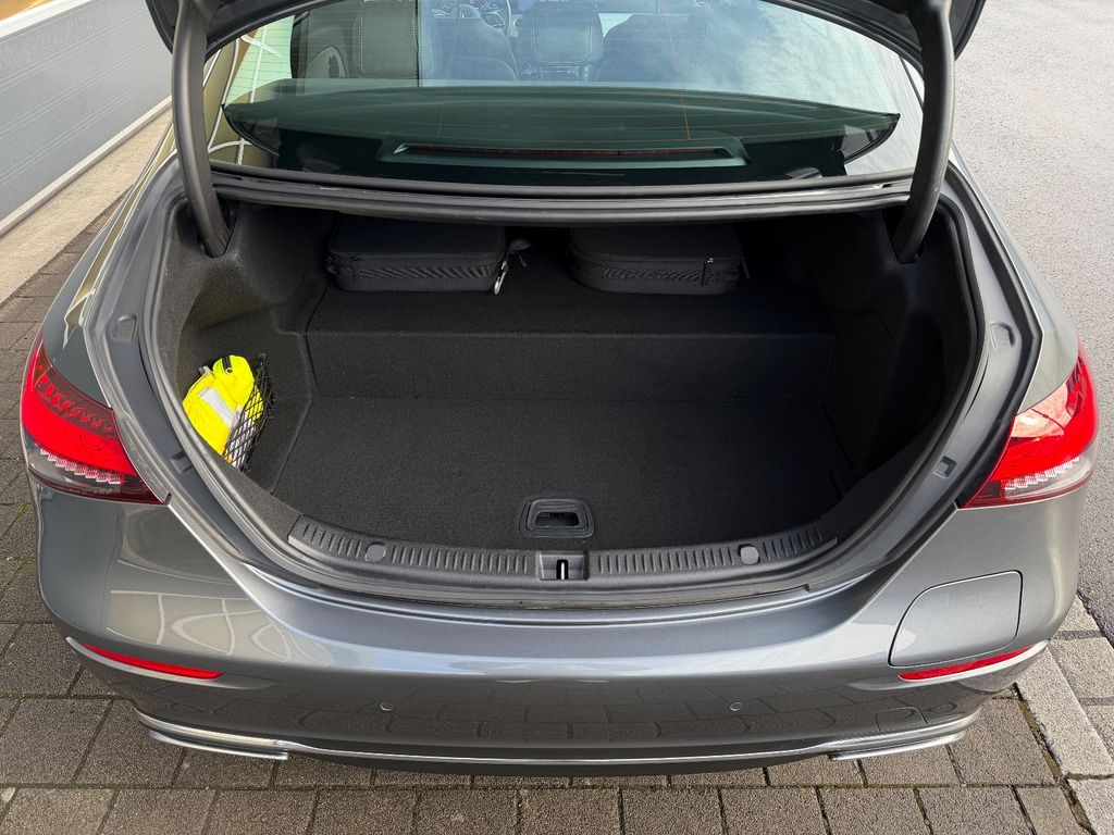 Mercedes-Benz E 300 2022