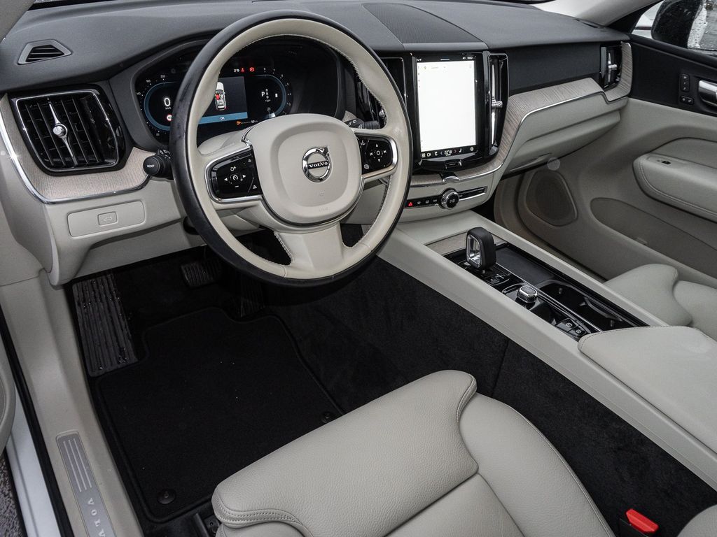 Volvo XC60 2023