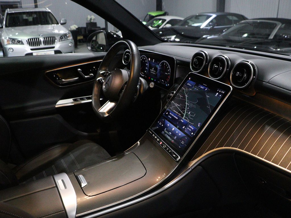 Mercedes-Benz GLC 300 2023