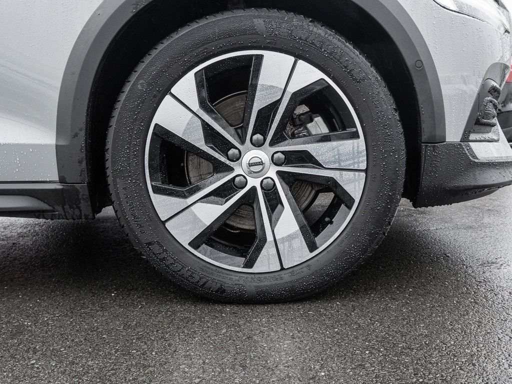 Volvo V60 Cross Country 2023