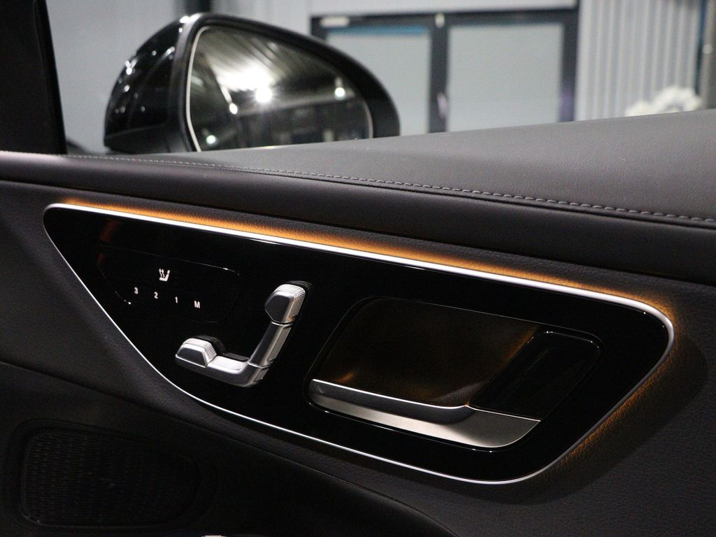 Mercedes-Benz GLC 300 2023