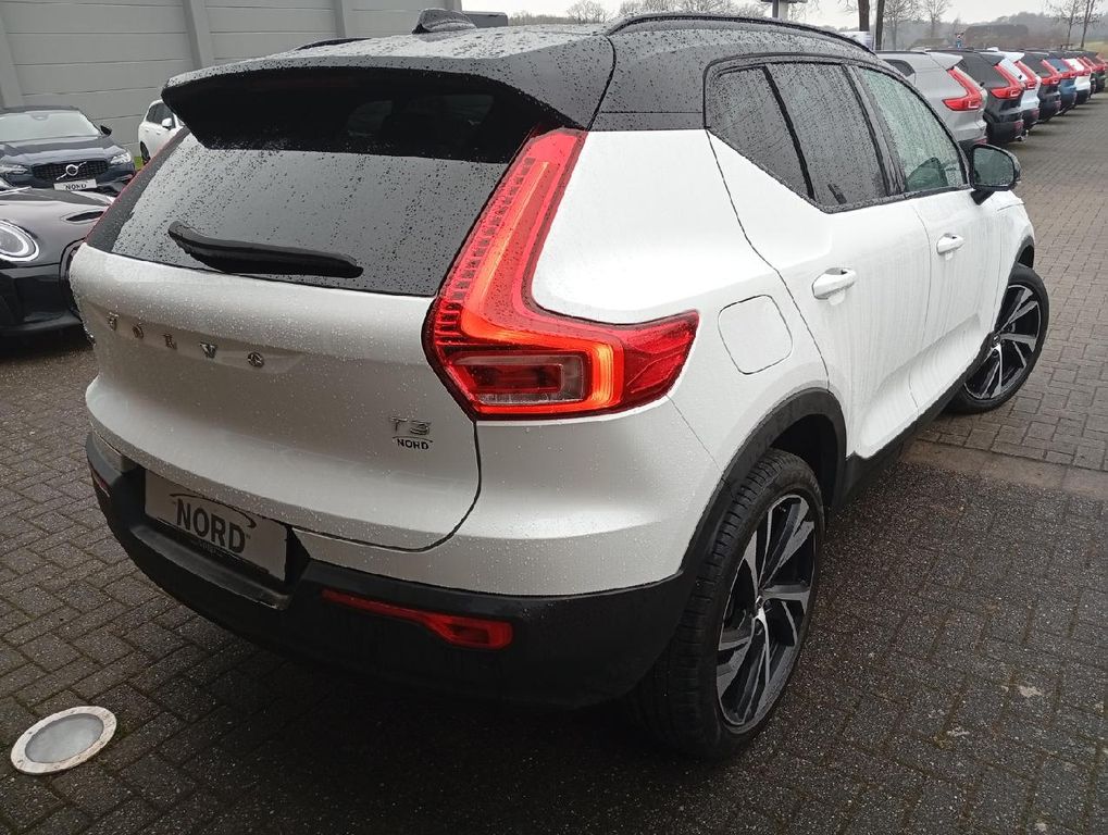 Volvo XC40 2021