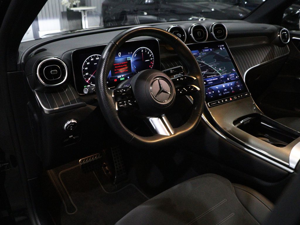 Mercedes-Benz GLC 300 2023