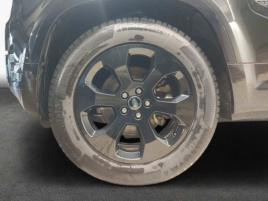 Land Rover Defender 2022