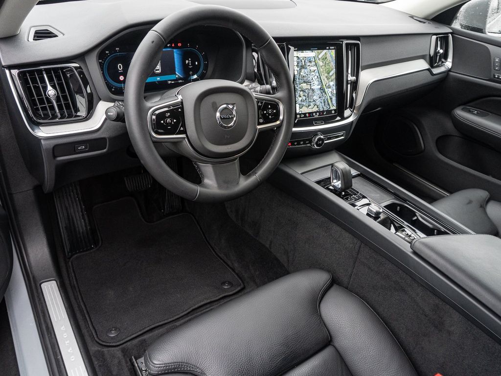 Volvo V60 Cross Country 2023