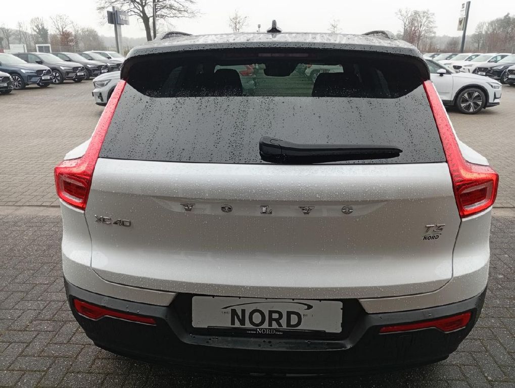 Volvo XC40 2021