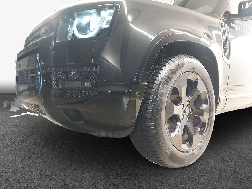 Land Rover Defender 2022