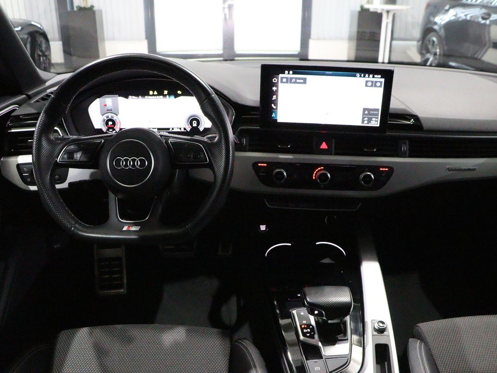 Audi A4 2022