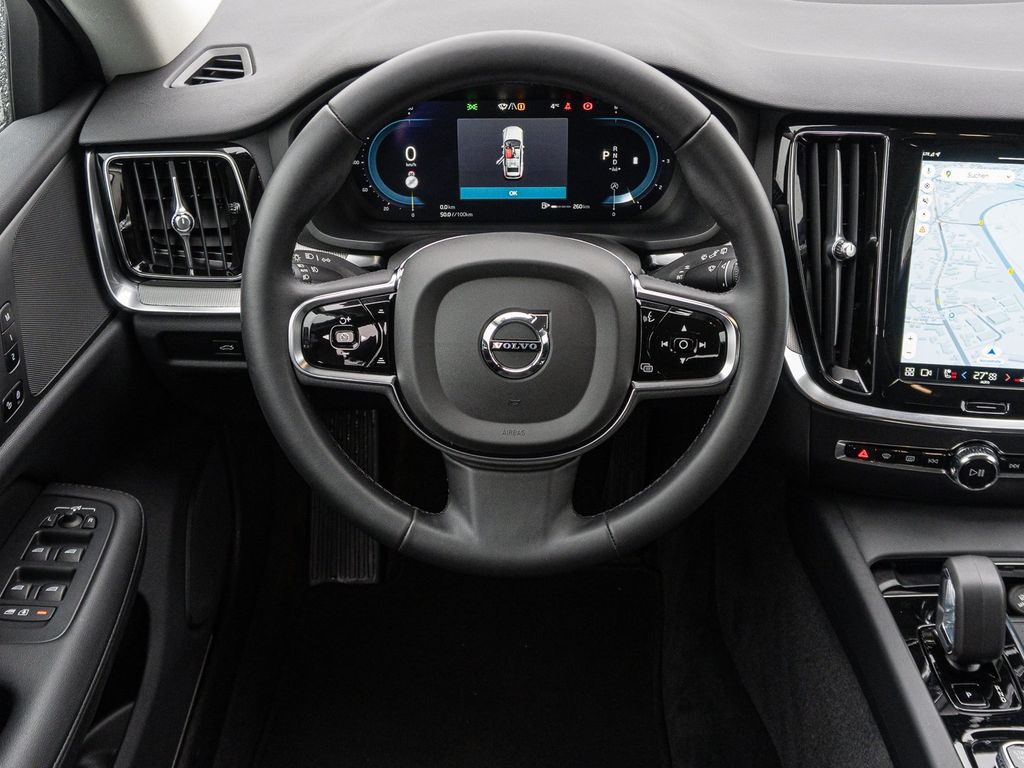 Volvo V60 Cross Country 2023