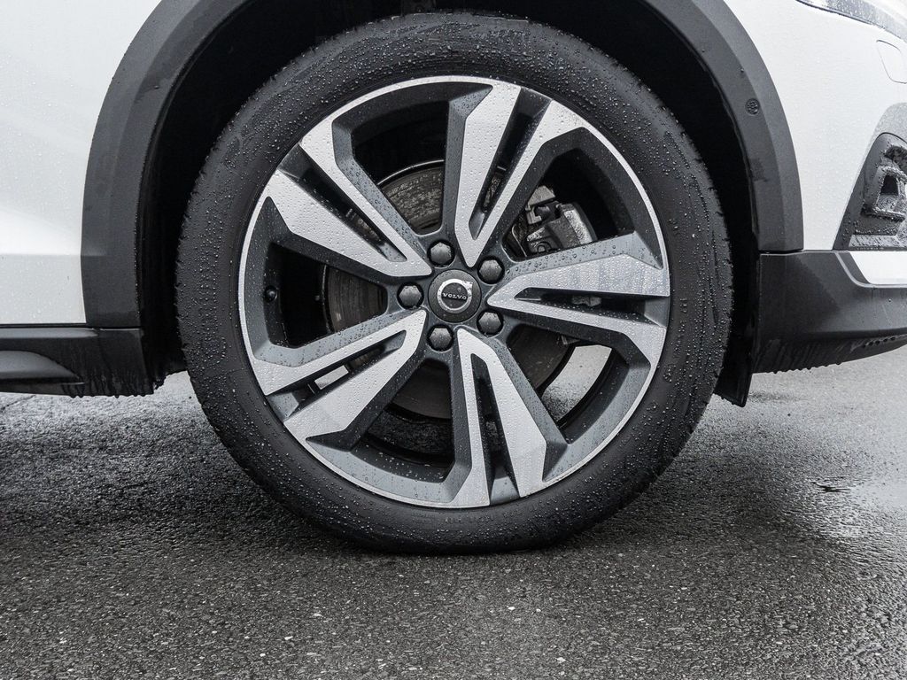 Volvo V60 Cross Country 2023
