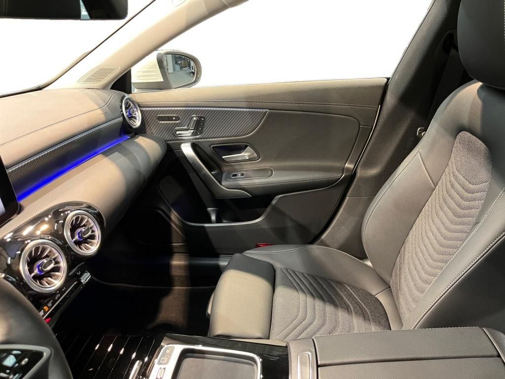 Mercedes-Benz CLA 250 2025