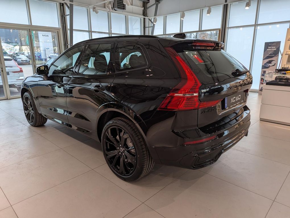 Volvo XC60 2025