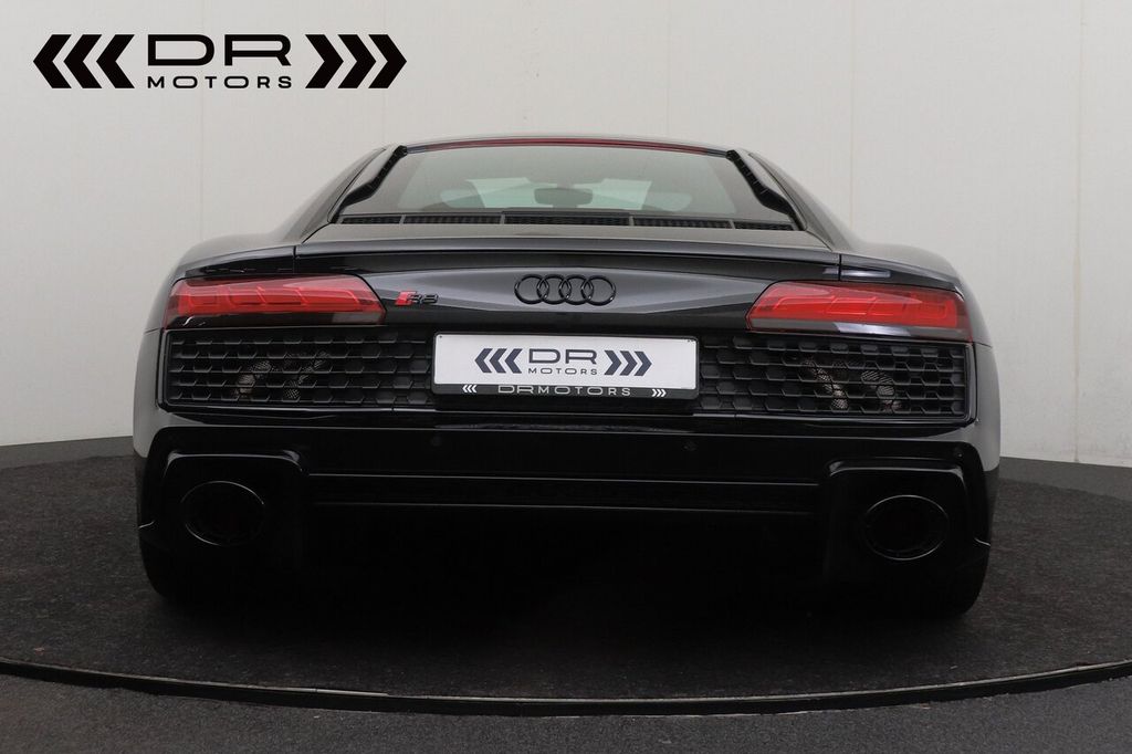 Audi R8 2024