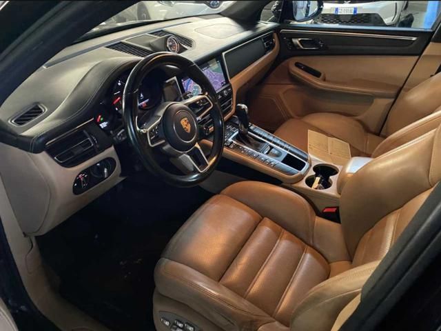 Porsche Macan 2020