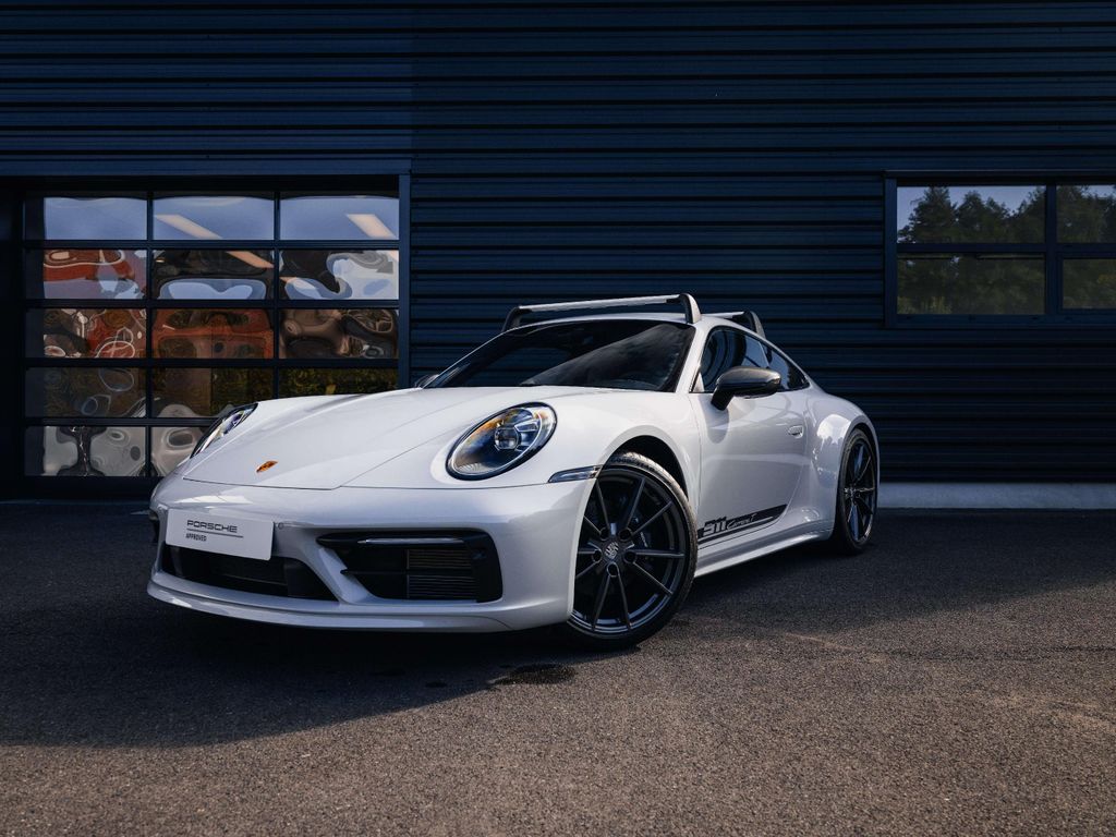 Porsche 911 2025