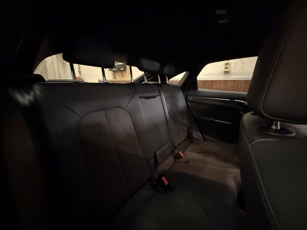 Audi RSQ3 2022