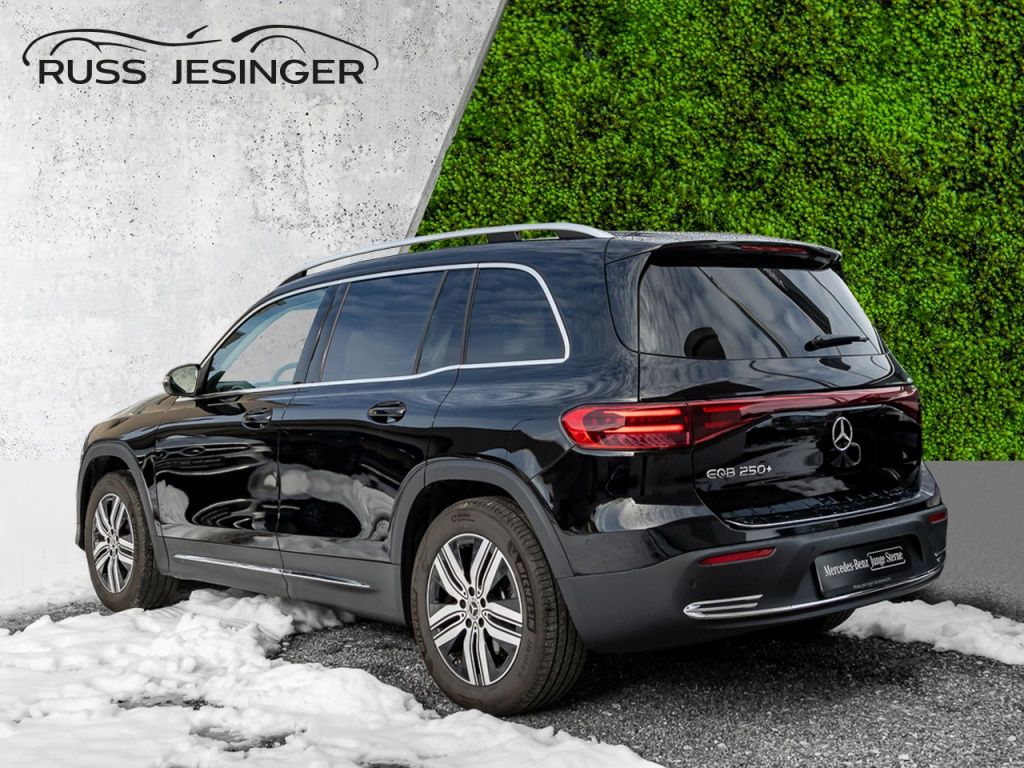 Mercedes-Benz EQB 2024