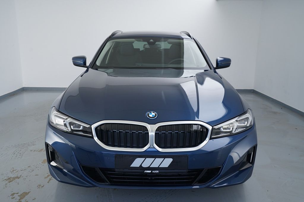 BMW 320 2024