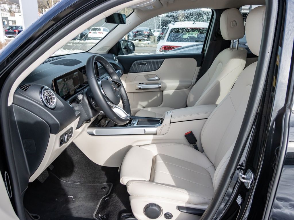 Mercedes-Benz EQB 2024