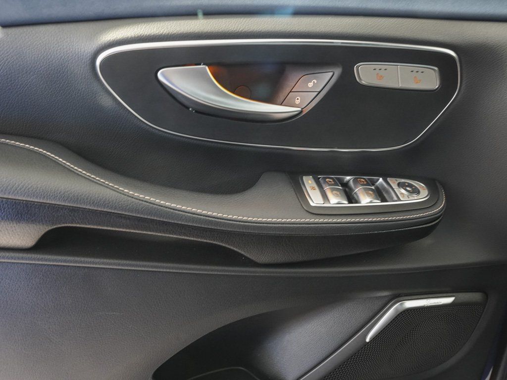 Mercedes-Benz EQV 2024