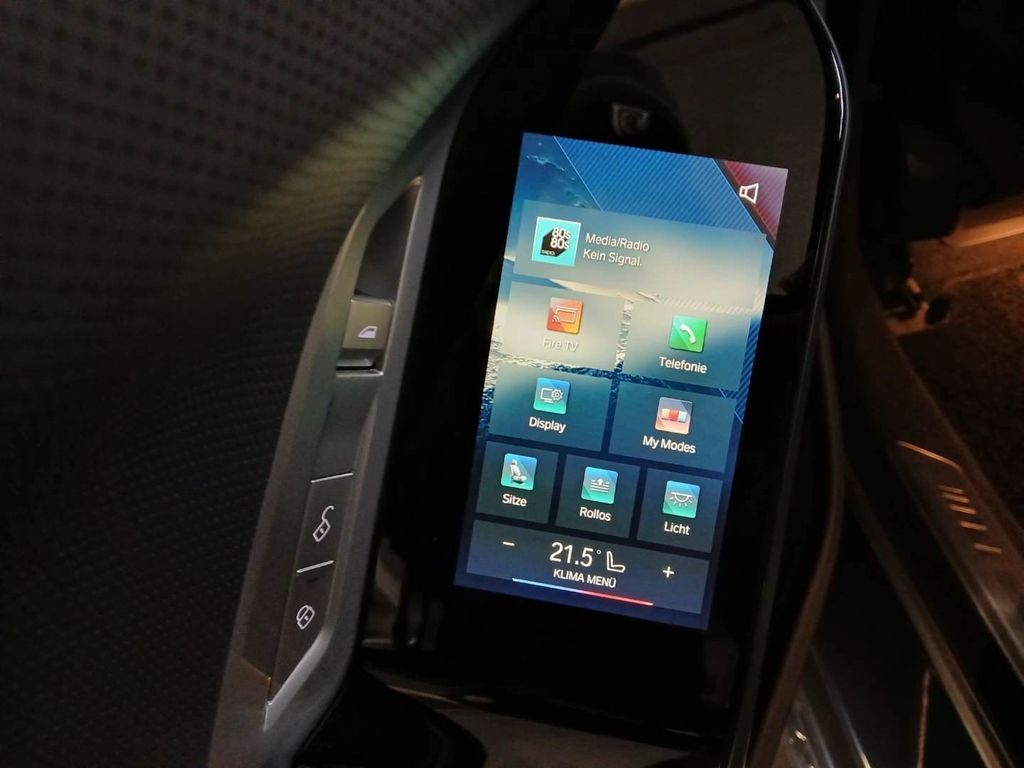 BMW i7 2025
