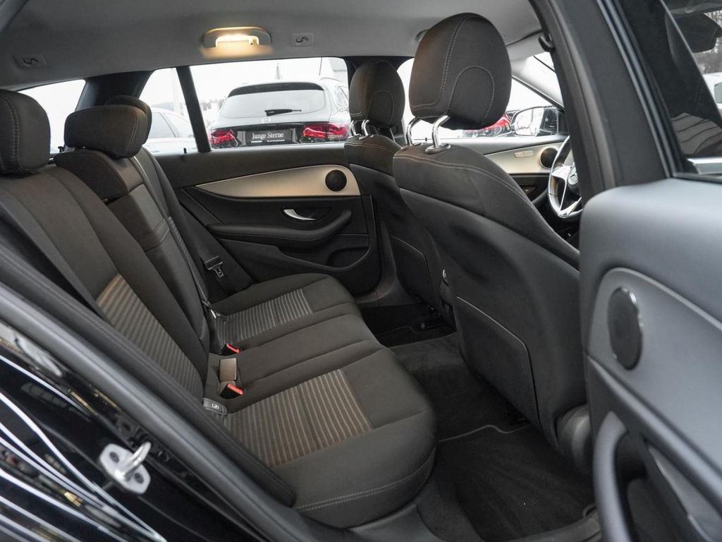 Mercedes-Benz E 300 2022