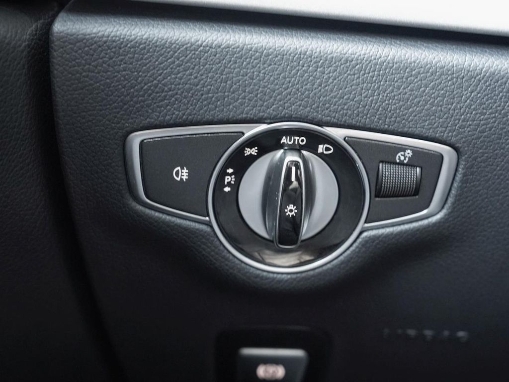 Mercedes-Benz E 300 2022