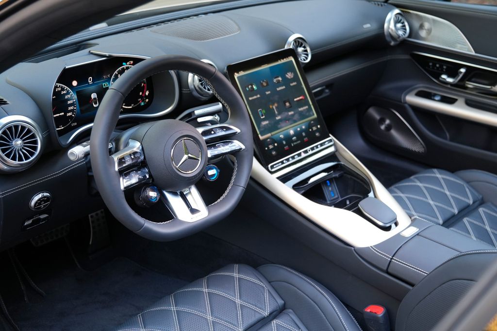 Mercedes-Benz SL 63 AMG 2025