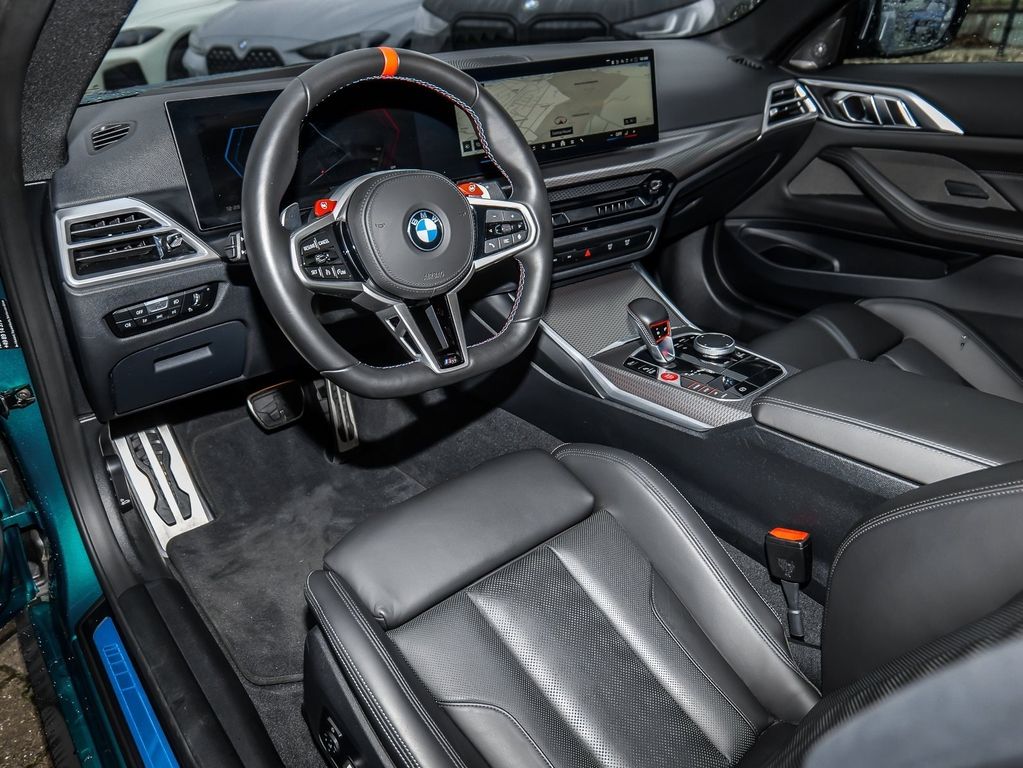 BMW M4 2025