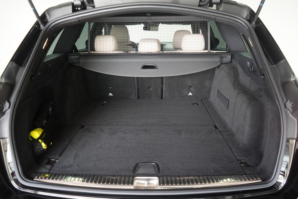 Mercedes-Benz E 200 2021