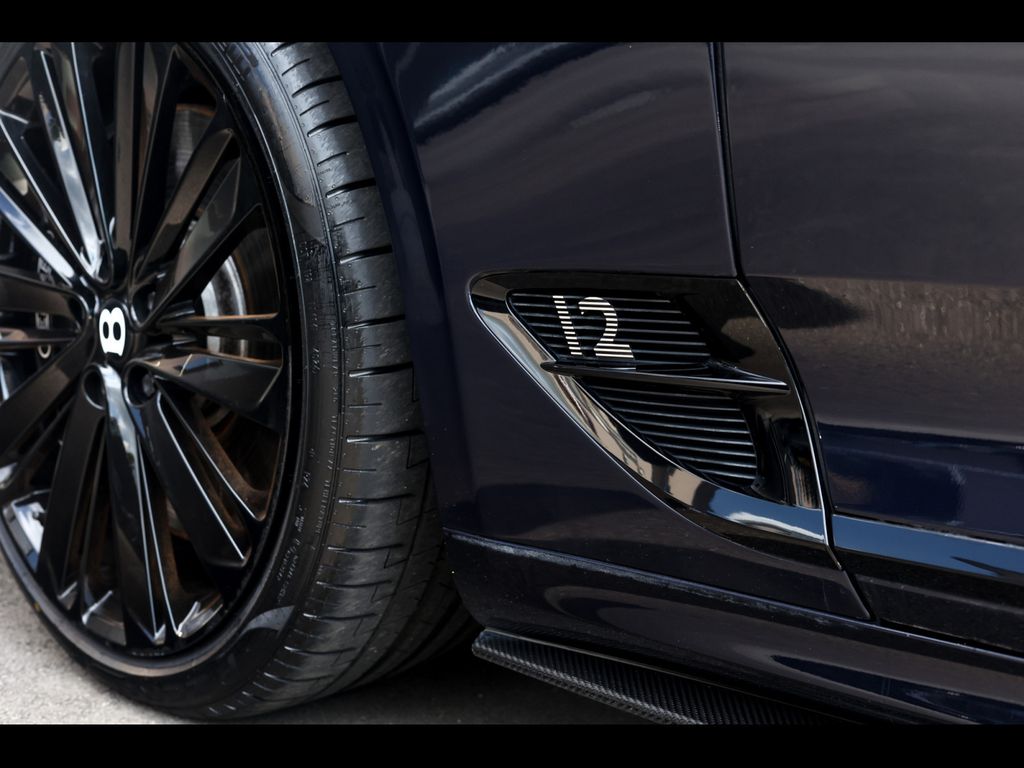 Bentley Continental GTC 2022