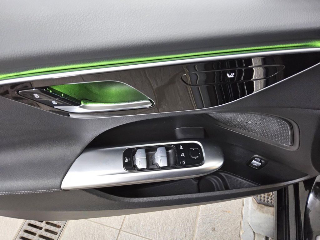 Mercedes-Benz C 200 2024