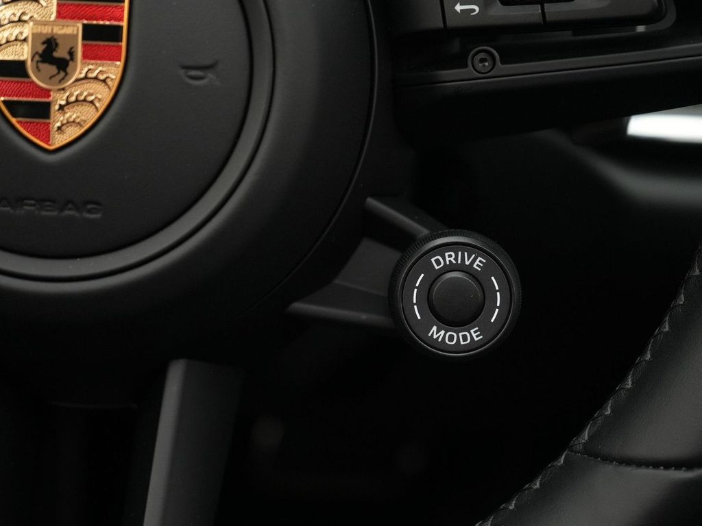 Porsche 992 2024