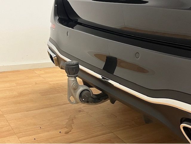 Mercedes-Benz C 300 2025